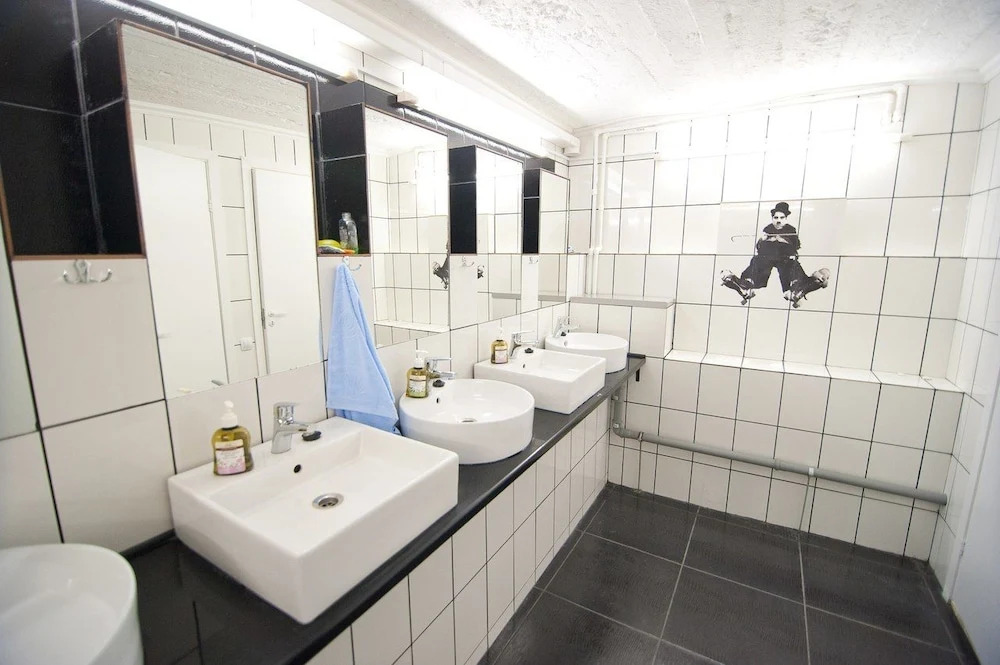 Cinema Hostel