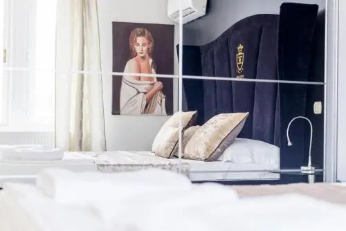 Skyline View Penthouses