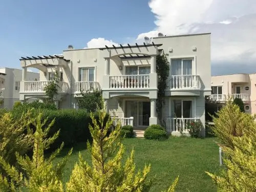 Bav Flamingo 2+1 Bahce Kati Daire
