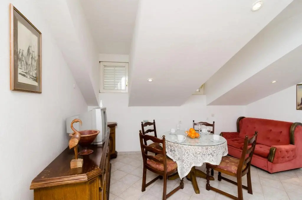 Apartment La Marina