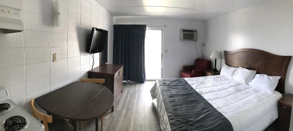 Southern Breeze Ocean Front Hotel