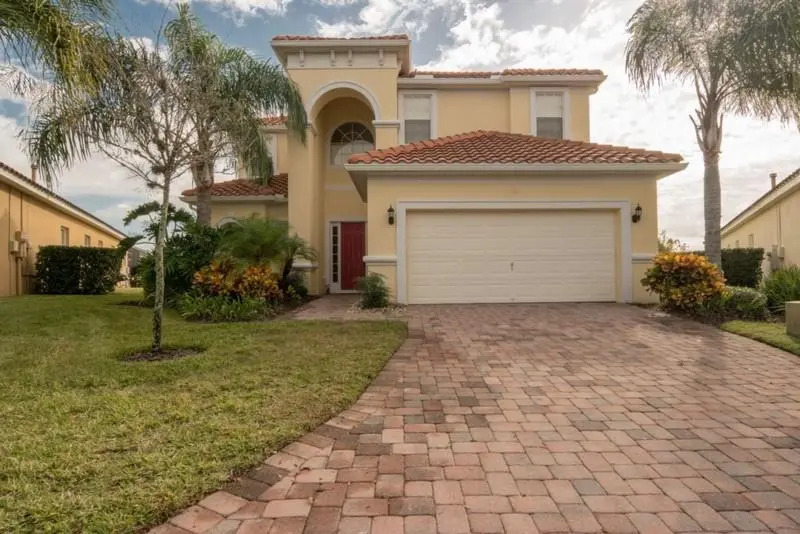 805 Tuscan Hills Blvd 5 Bedrooms, +3 Bathrooms