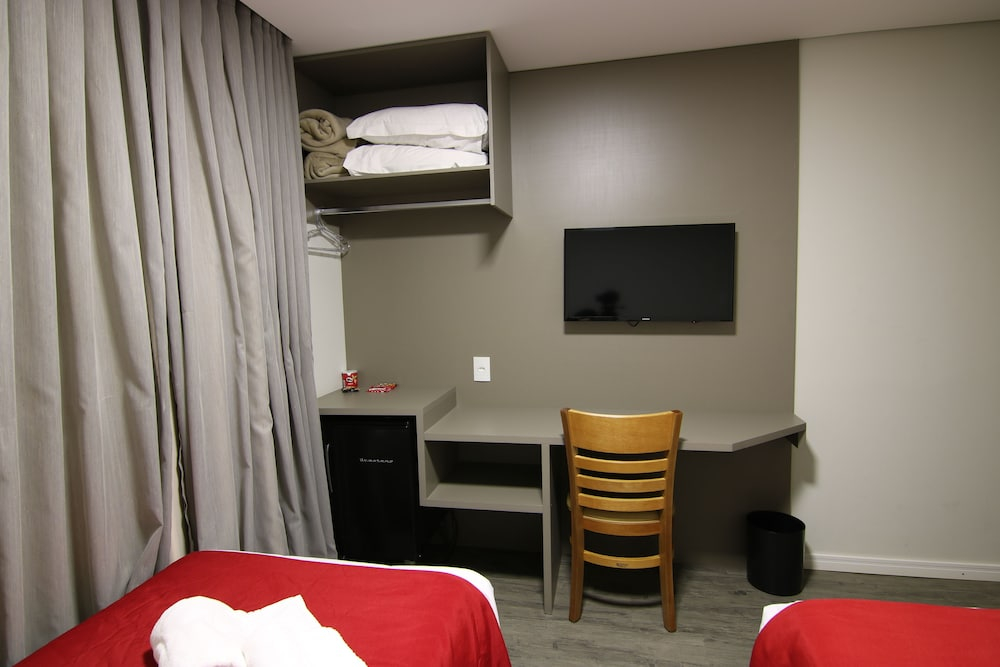 Lagoa Flat Hotel