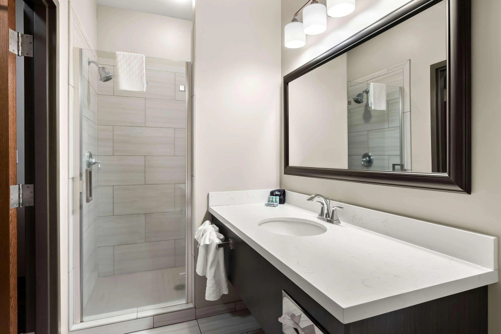 Best Western Sawtooth Inn and Suites