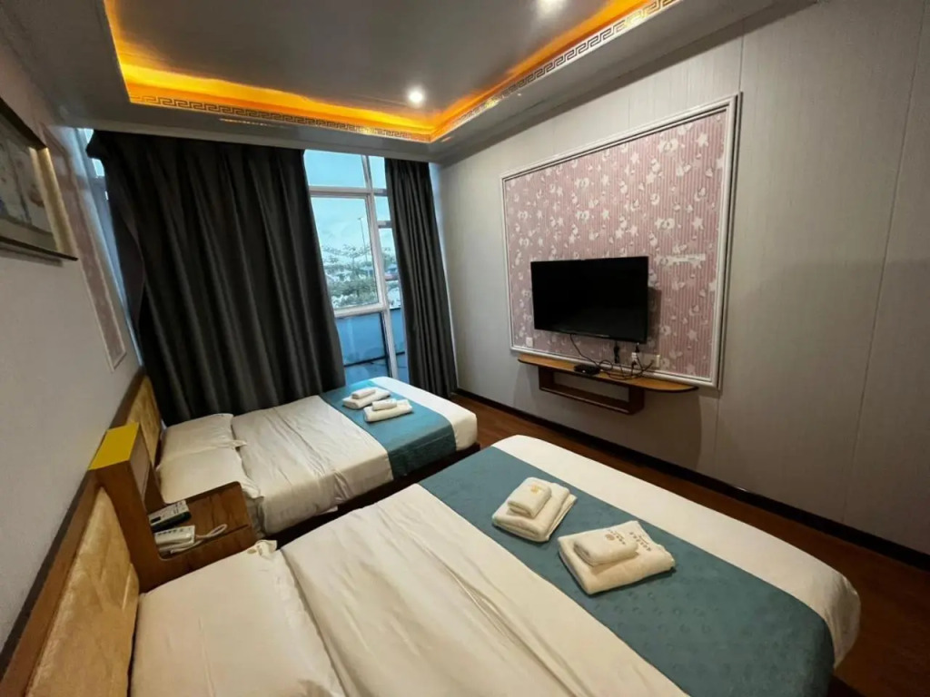 38 HOME STAY KUCHING