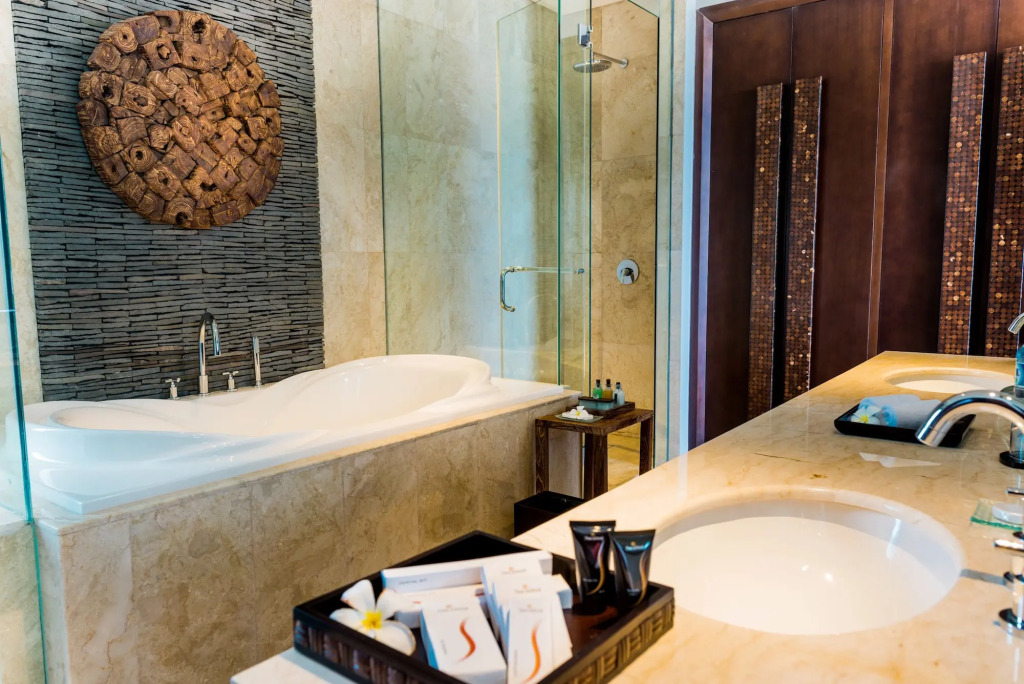 Sun Island Suites