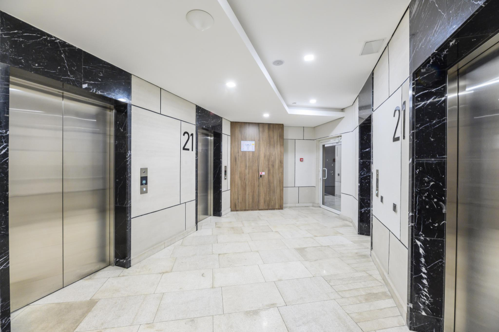 Almaty Apartments (Алматы Апартментс) на проспекте Аль-Фараби  9 блок 5Г
