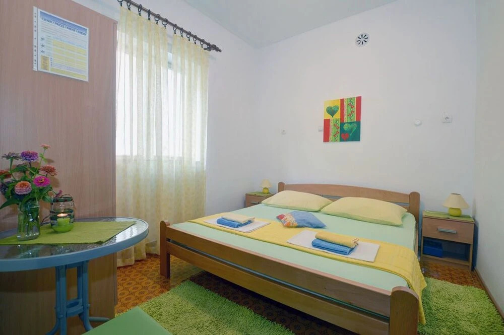 Apartment and Rooms Danica