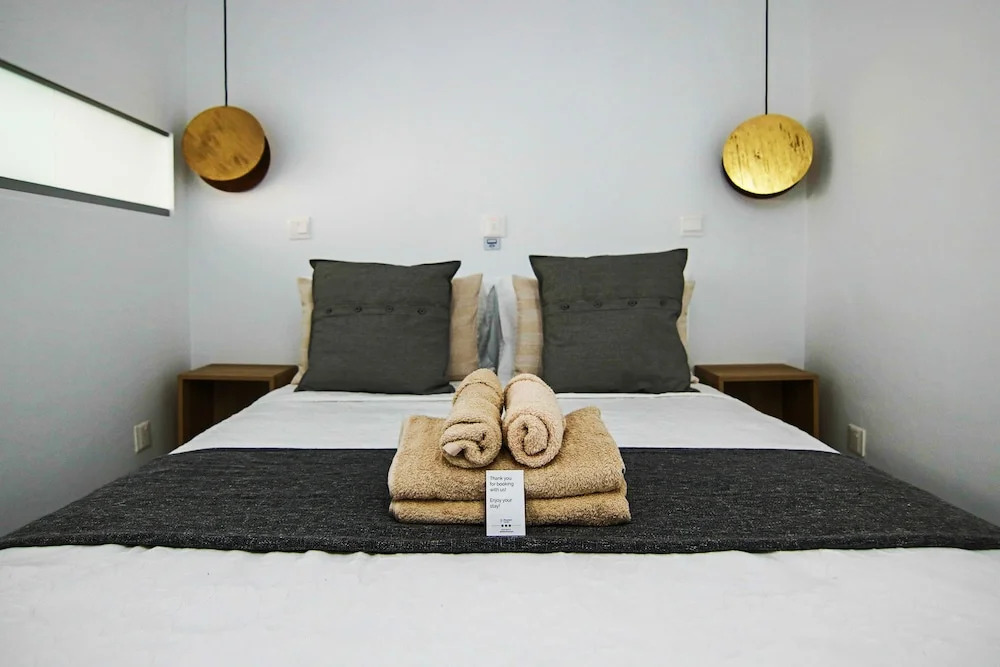 Phaedrus Living Seaside Luxury Flat Athina 108
