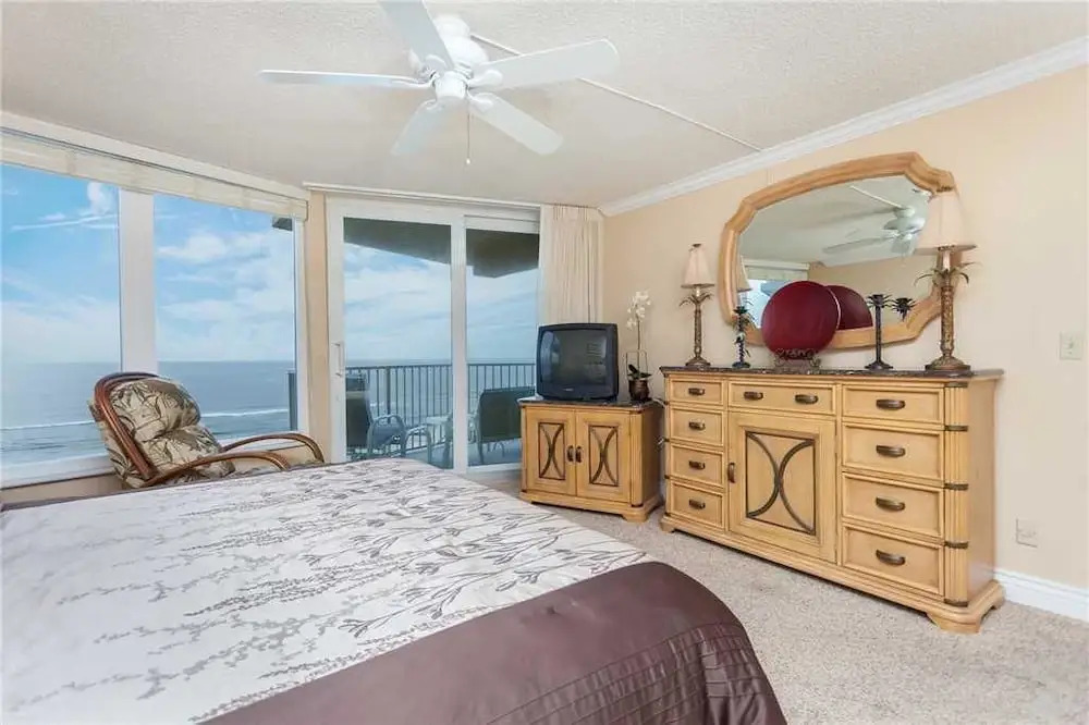Shores Club 702 - Two Bedroom Condo