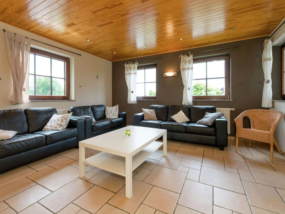 Magnificent Villa in Brisy with Sauna Roofed