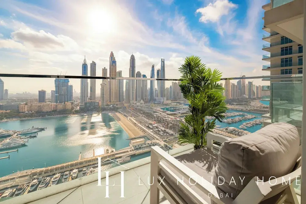 LUX  Luxury Sunrise Beachfront Suite 2
