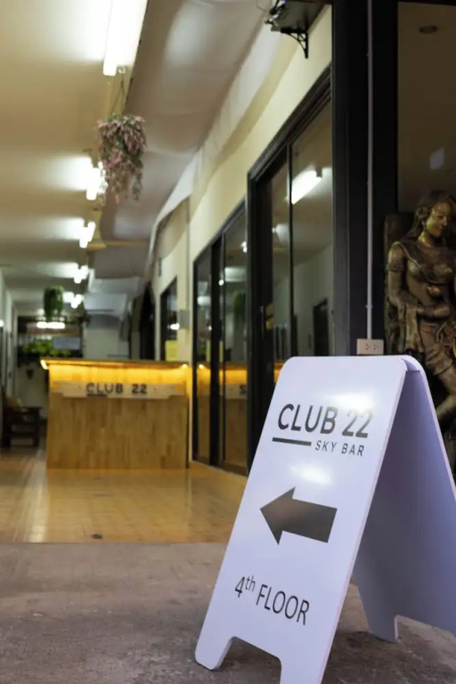 Club22 Kamala Suites, Kamala Beach