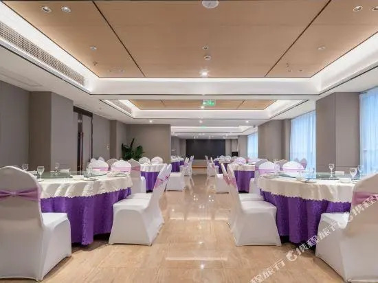 Yifan Hotel