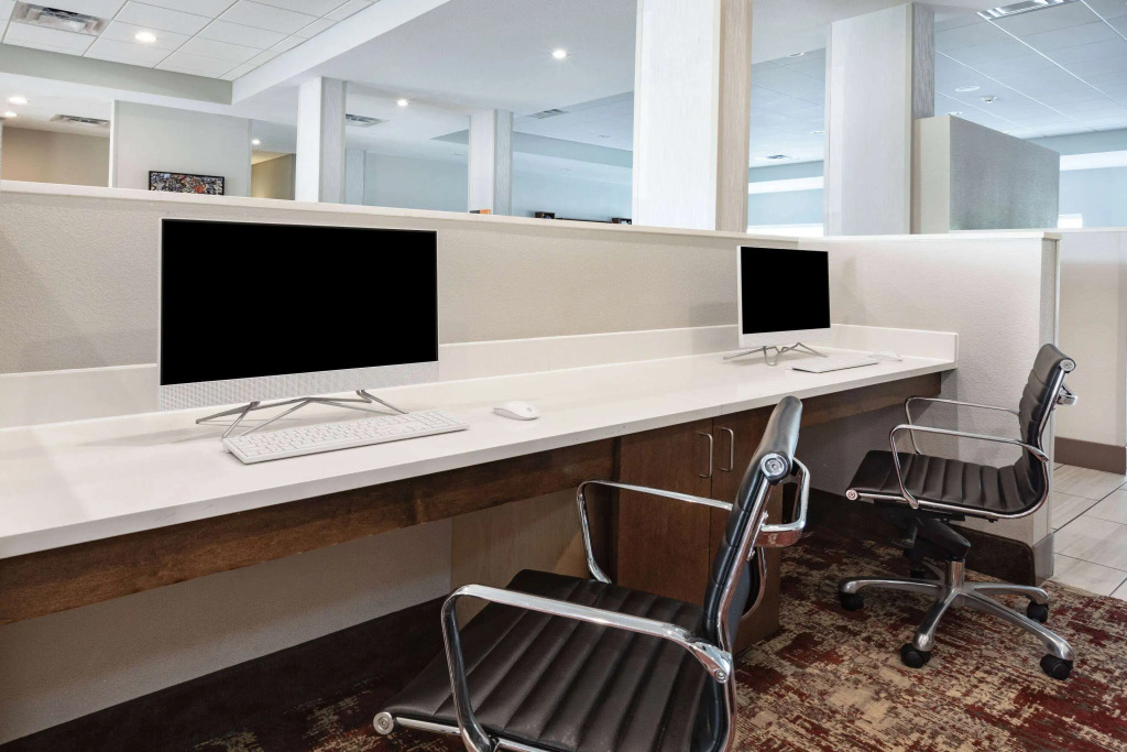 La Quinta Inn & Suites by Wyndham Jackson-Cape Girardeau