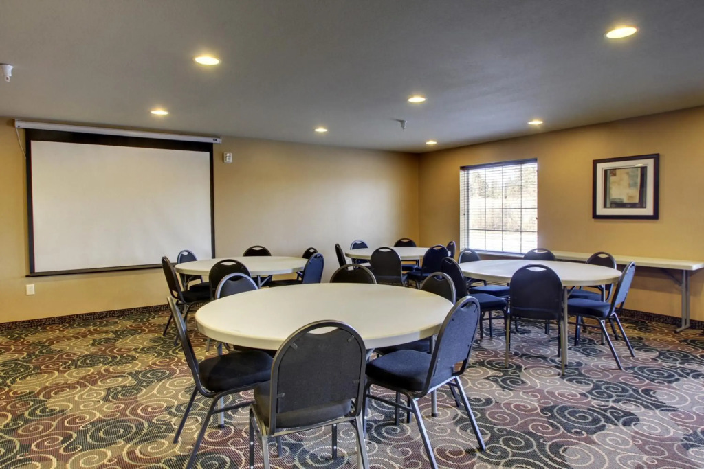 Cobblestone Inn & Suites - Hartington