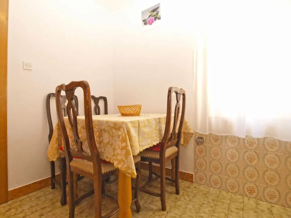 Apartment 1638