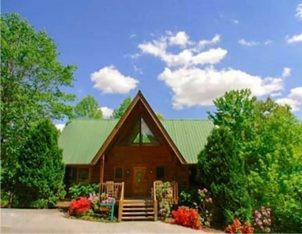 11 Above and Beyond - 4 Br Cabin