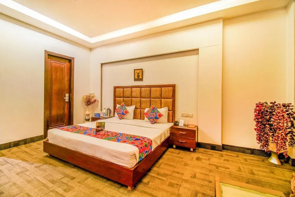Haris Court Hotel Delhi by FabHotels