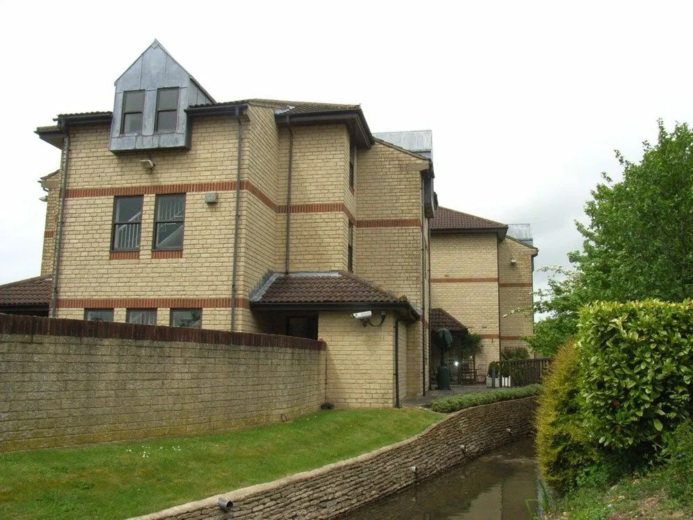 Riverside Hotel