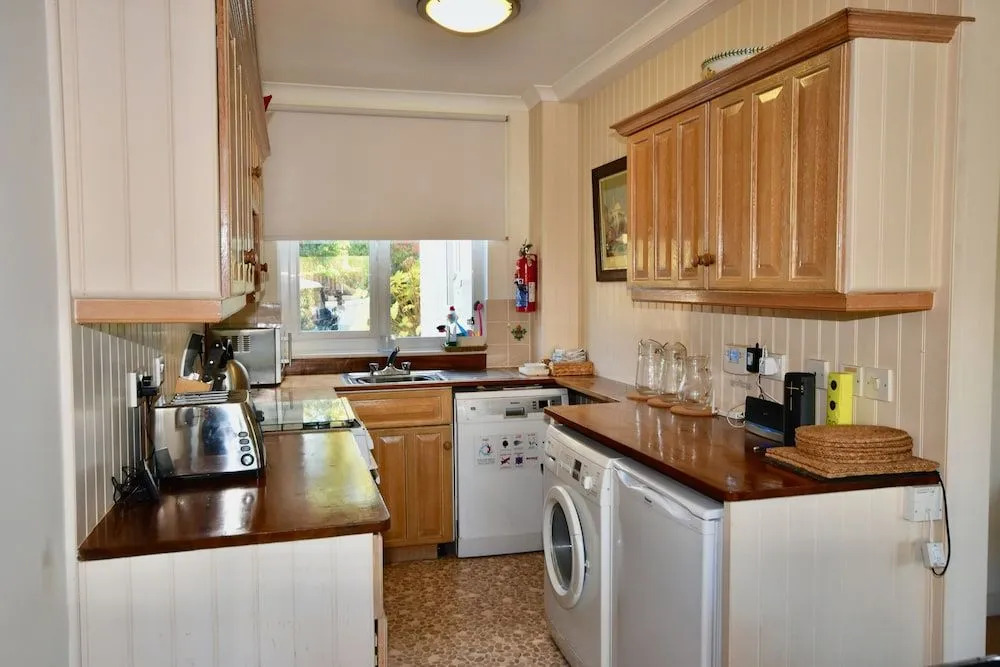 The Cottage a superb family coastal retreat