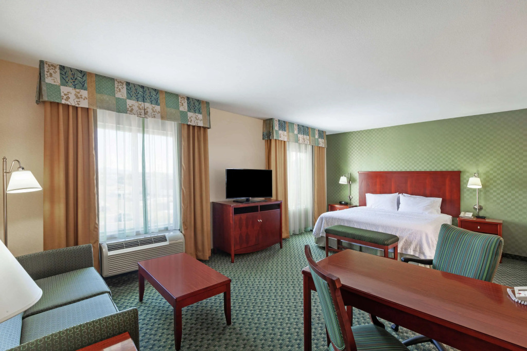 Hampton Inn & Suites El Paso West