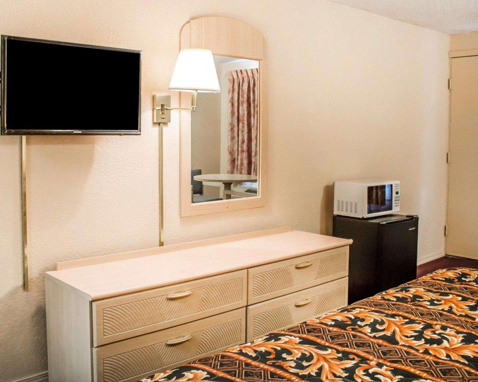 Rodeway Inn