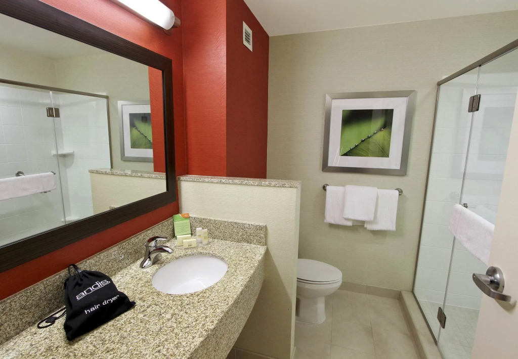 Courtyard by Marriott Raleigh North