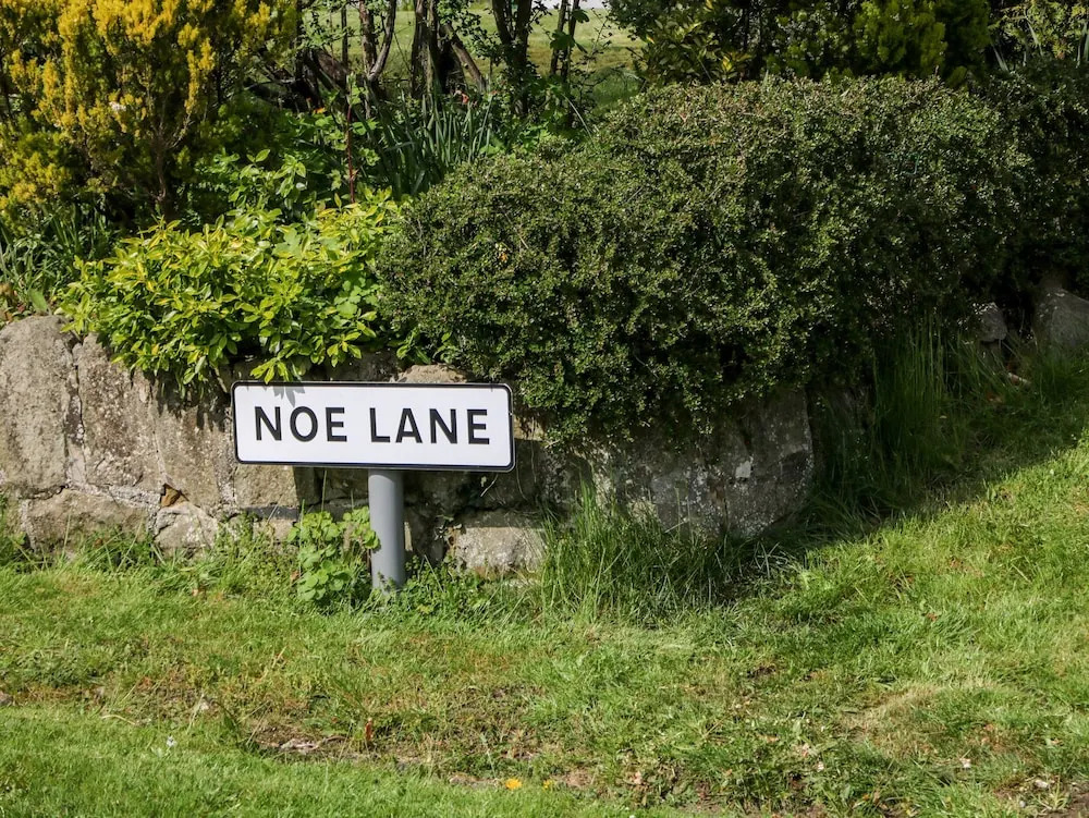 Loose Hill Lea