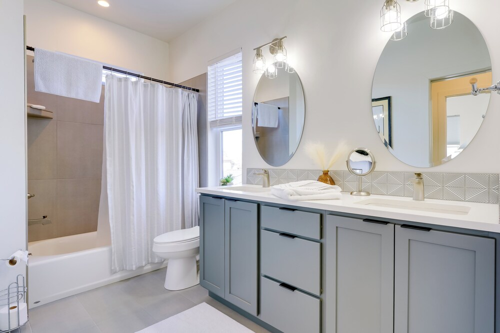 Walk to Main Street! Sleek Grand Junction Stay