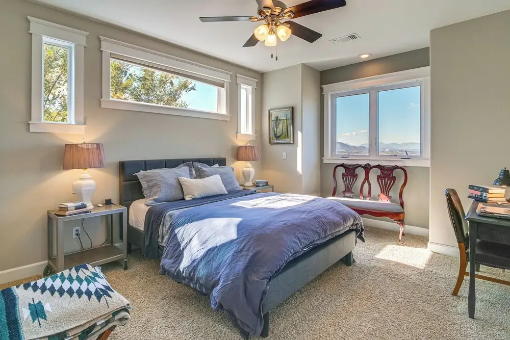 Private Pool & Mtn Views: Stunning Ashland Home