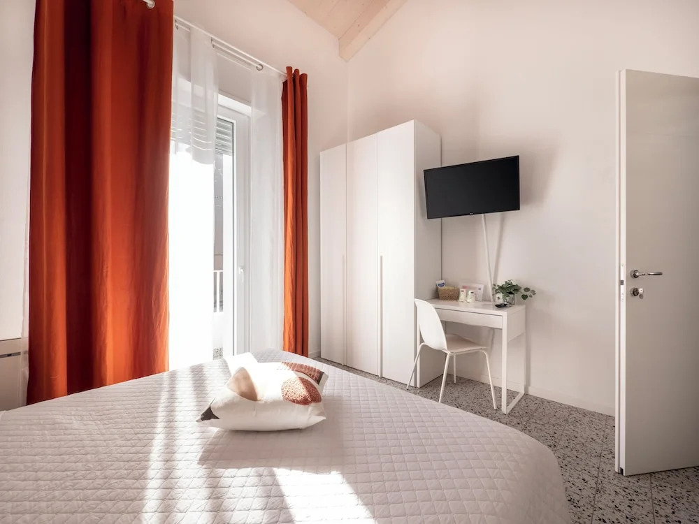 Zuara9Room Rimini