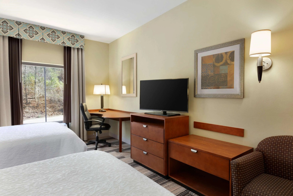 Hampton Inn & Suites Birmingham Airport Area