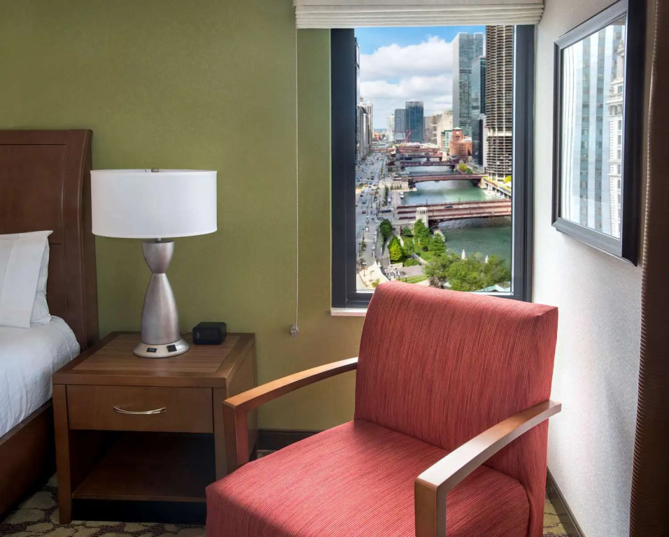 Hilton Garden Inn Chicago Downtown Riverwalk