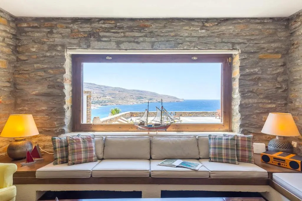 Villa Myrto, breathtaking Aegean view, 5' from Koundouros beach
