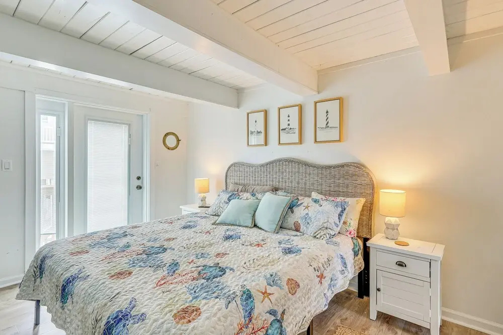 Unique A-frame Beach House: 'the Beacon at Oib'