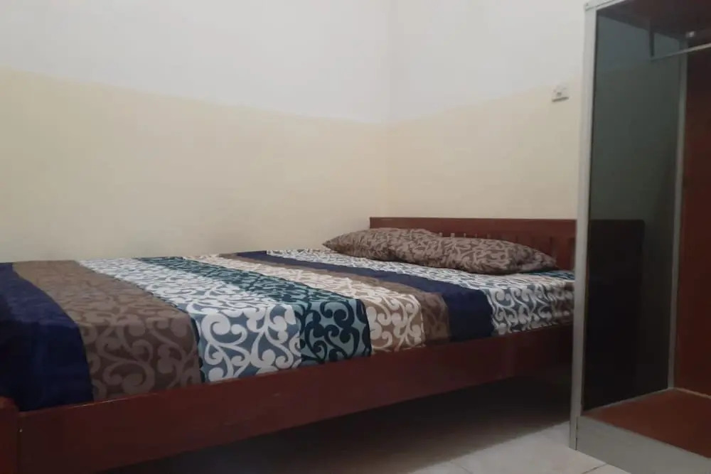 Oyo 2037 Kost Oteng Syariah