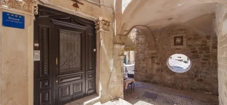 Palmotta Palace