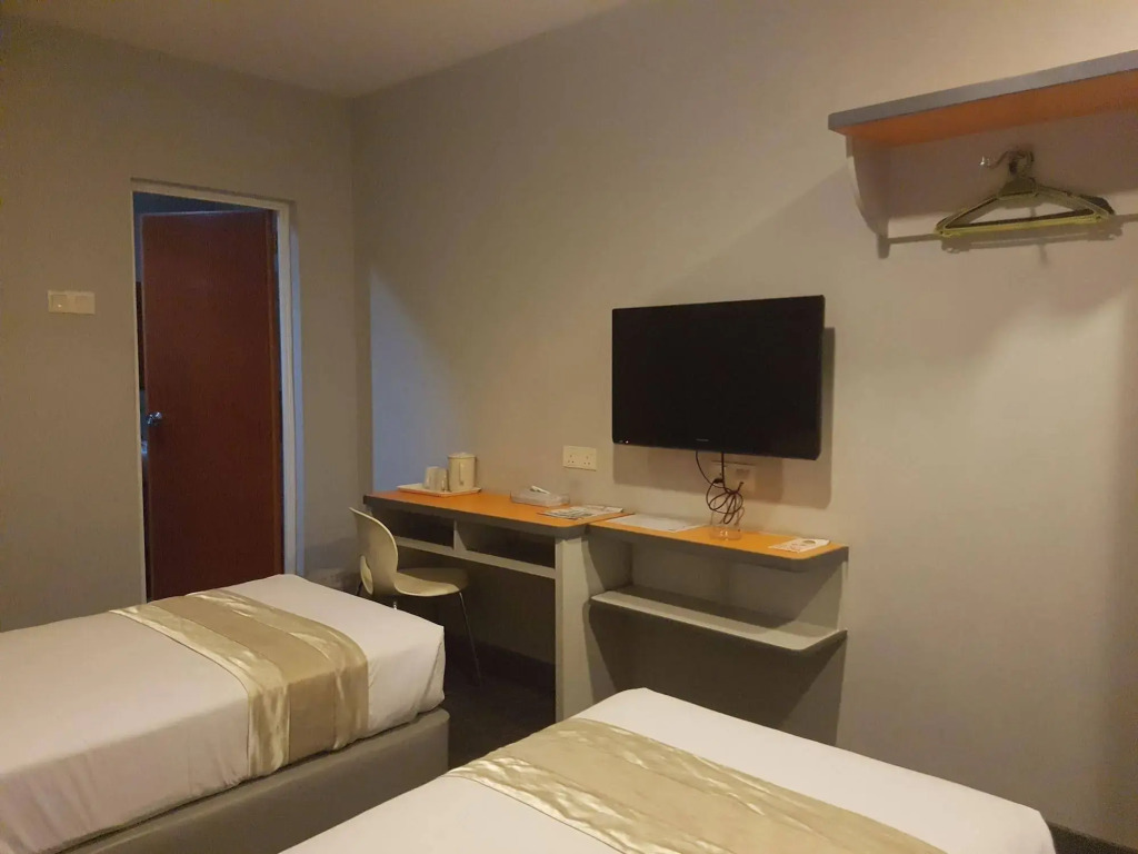 Отель Swing and Pillows — KL Sg Besi