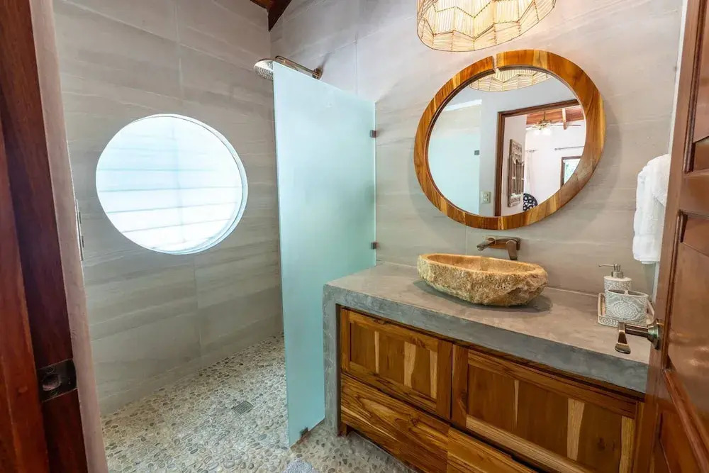 Casa Bonita - 5BR With Pool Walk to Beach