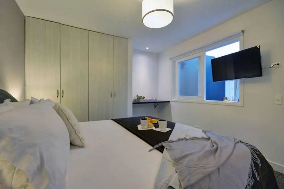 Oasis Suites