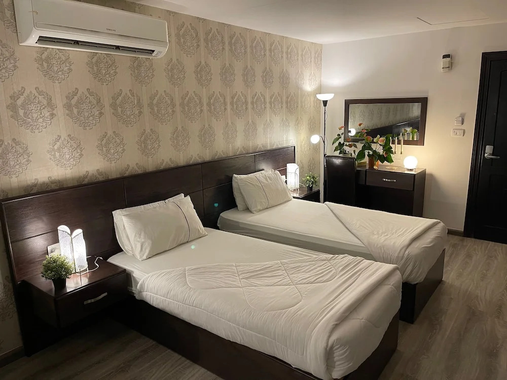Al Joude Hotel فندق الجود