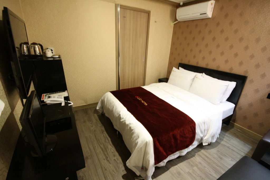 La Feliz Hotel CSM