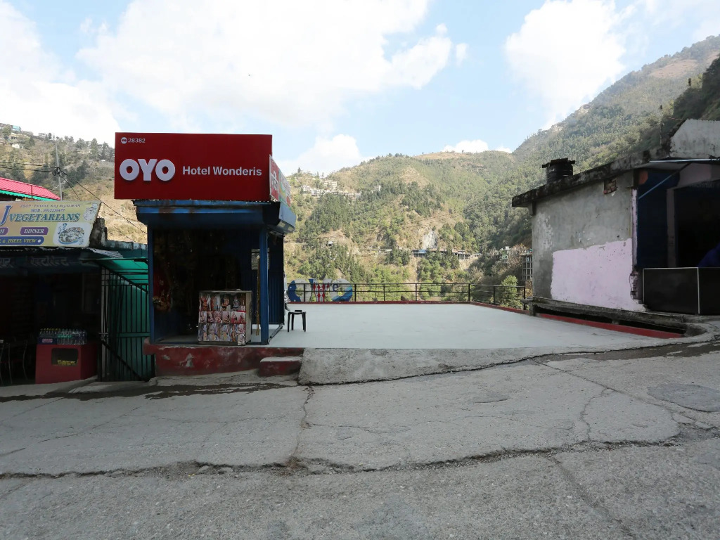 OYO Flagship 28382 Nautiyal Home Stay