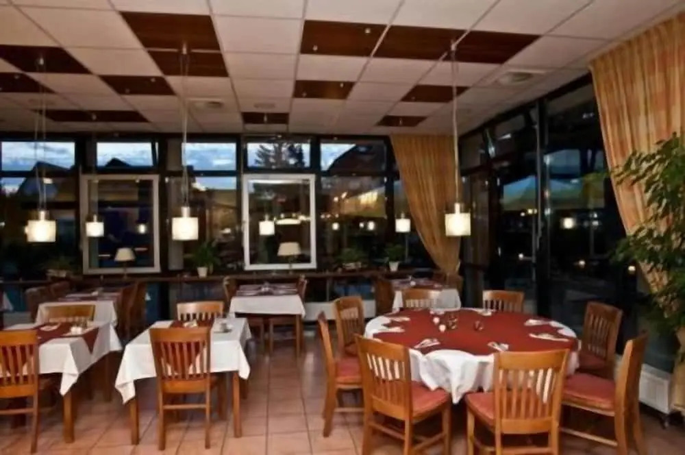 Hotel Manu