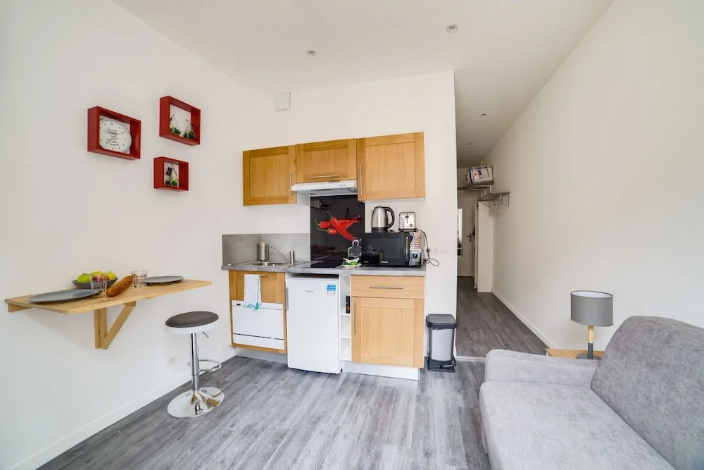 Modern studio near train station Part-Dieu by GuestReady