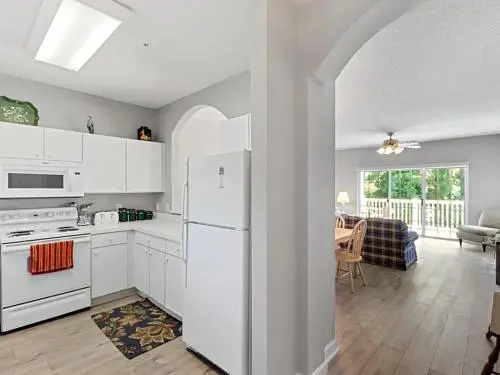 River Crossing #523 - 2 Br Condo