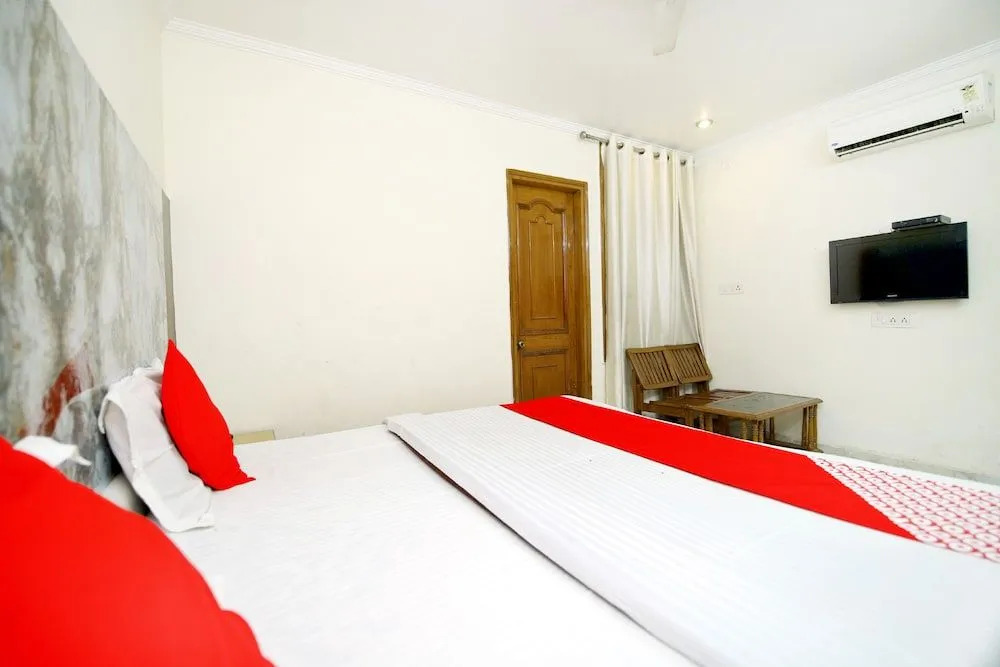 Oyo 41618 Hotel Regency