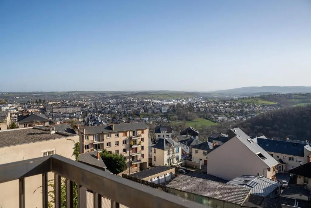 Appartement T4 Duplex Urbain et Moderne Vue Dégagée Hyper Centre