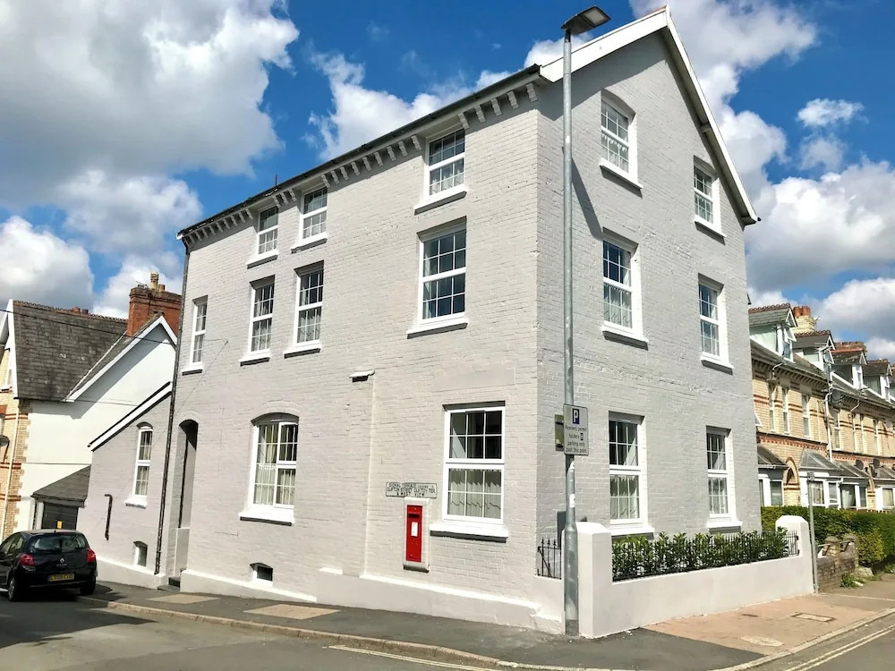 No 22 B&B